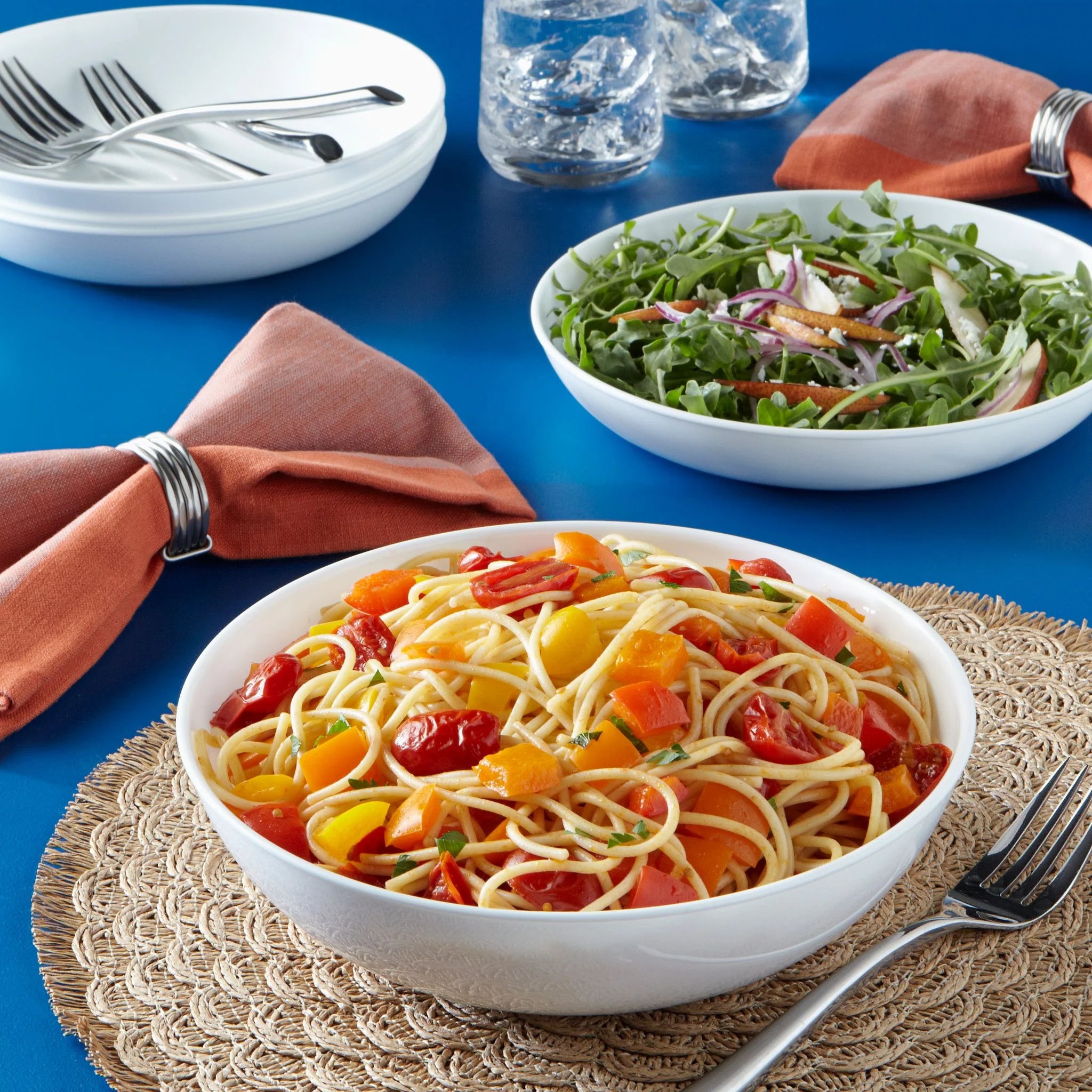 Corelle dinnerware platesplates Winter Frost White 30-ounce Versa Meal Bowls, 4-pack - Image 3